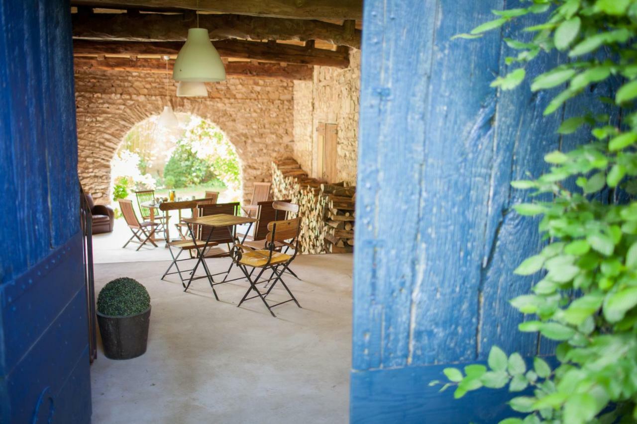 Le Clos Du Perret Chaussan Exterior photo